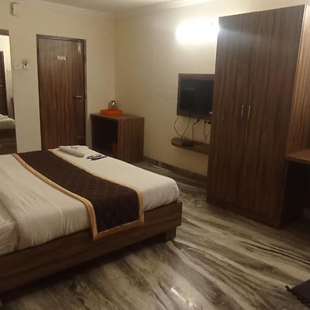 Hotel Raj Meridian, Tambaram 첸나이 외부 사진