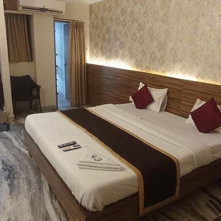 Hotel Raj Meridian, Tambaram 첸나이 외부 사진